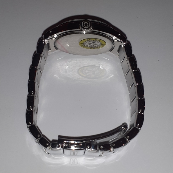 Coach ladies watch - Picture 3 of 6